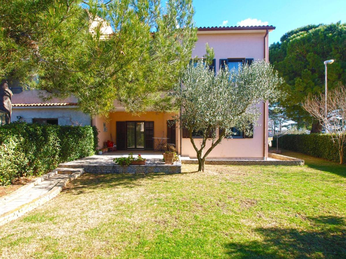 Apartment Josip 2011 法扎纳 外观 照片