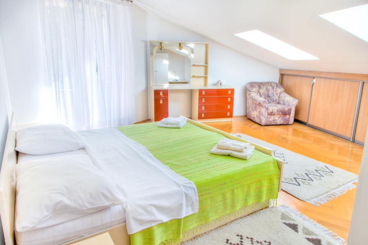 Apartment Josip 2011 法扎纳 外观 照片